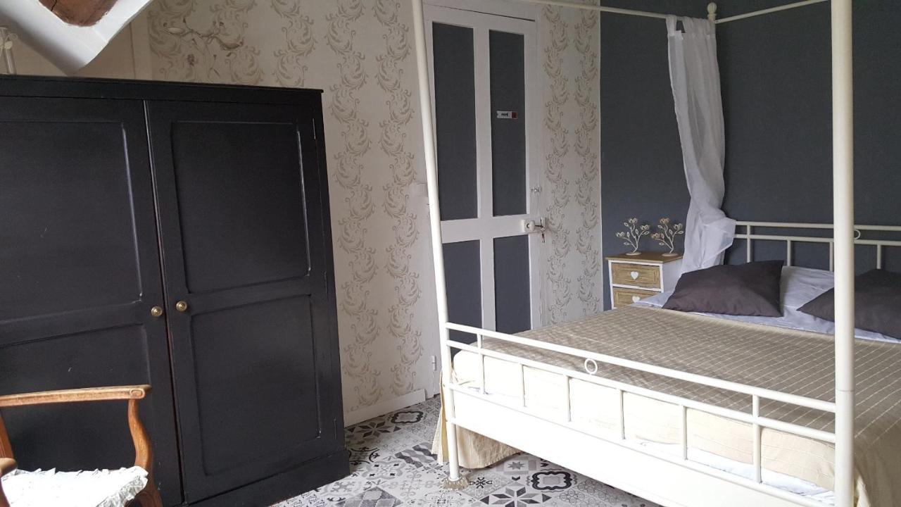Gite 3 Du Chateau De Feschaux Villeneuve-sous-Pymont