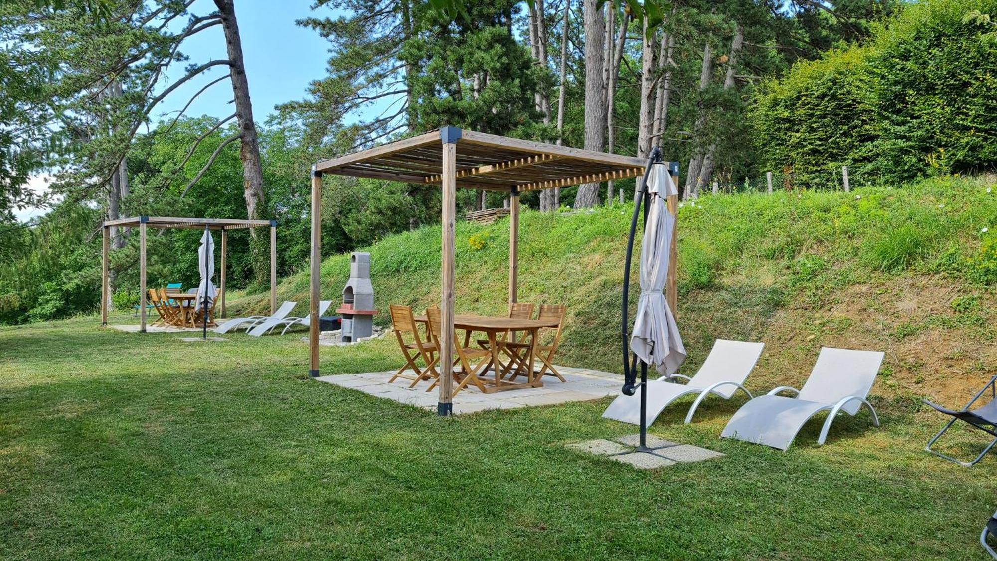 Gite 3 Du Chateau De Feschaux Holiday home Villeneuve-sous-Pymont